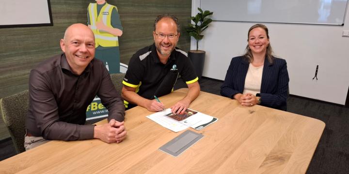 IVM en BLOM Opleidingen bundelen hun krachten